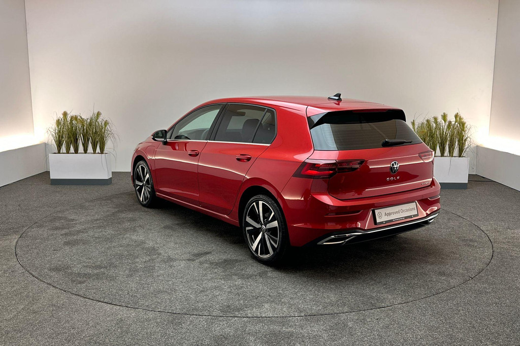 Volkswagen Golf (JGJ55P) met abonnement