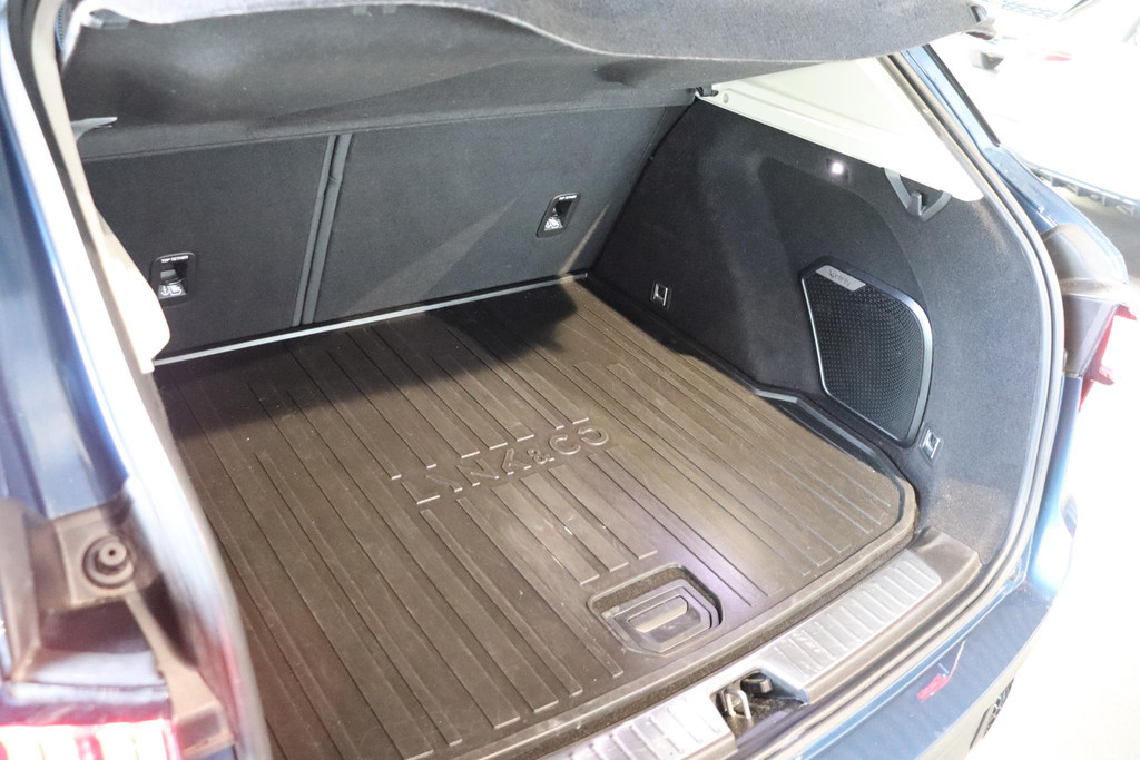 Lynk & Co 01 (T320DJ) met abonnement