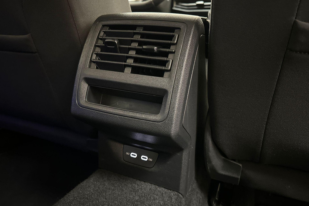 Volkswagen GOLF Variant (T188RJ) met abonnement