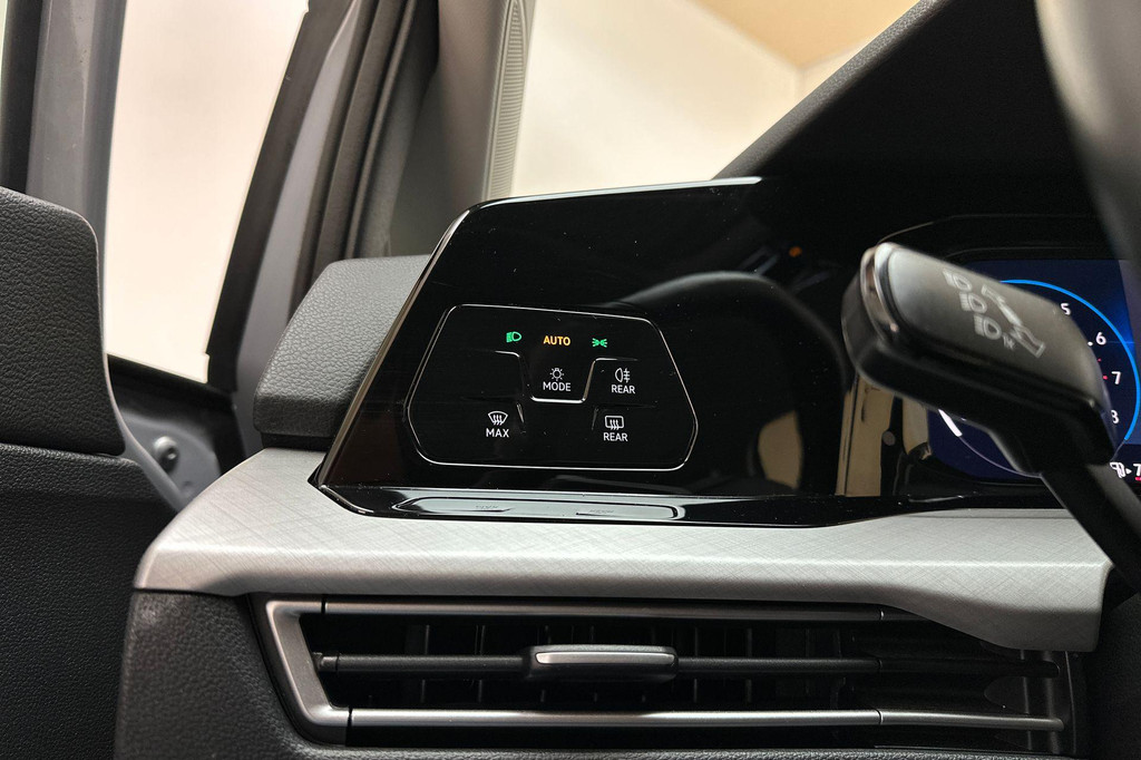 Volkswagen GOLF Variant (T188RJ) met abonnement