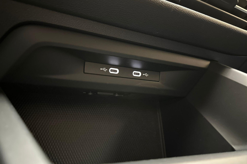 Volkswagen GOLF Variant (T188RJ) met abonnement