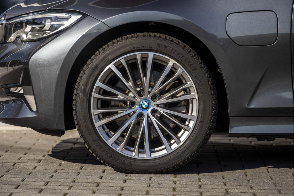 BMW 3 Serie touring (P472JX) met abonnement