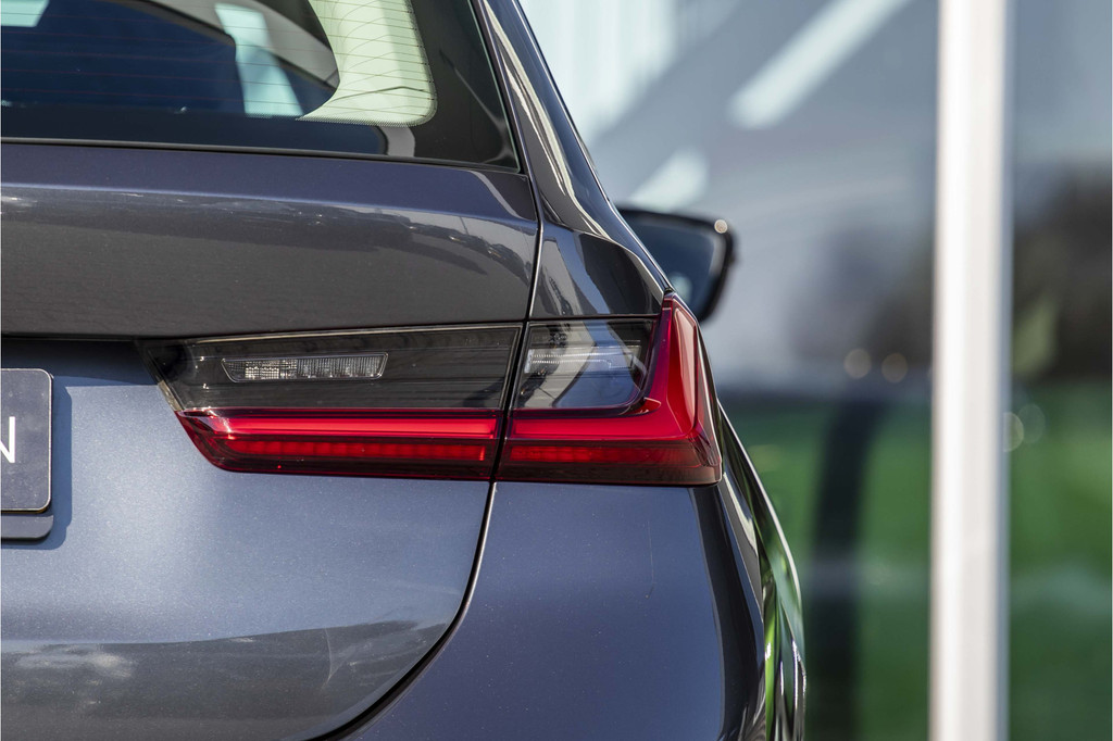 BMW 3 Serie touring (P472JX) met abonnement