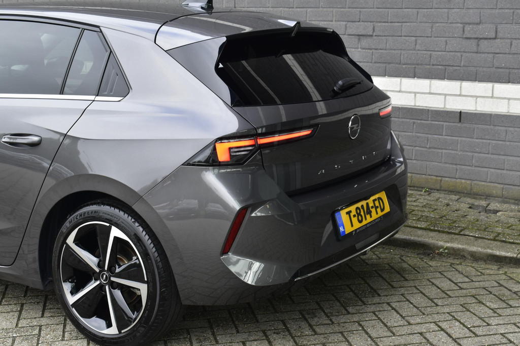 Opel Astra (T814FD) met abonnement