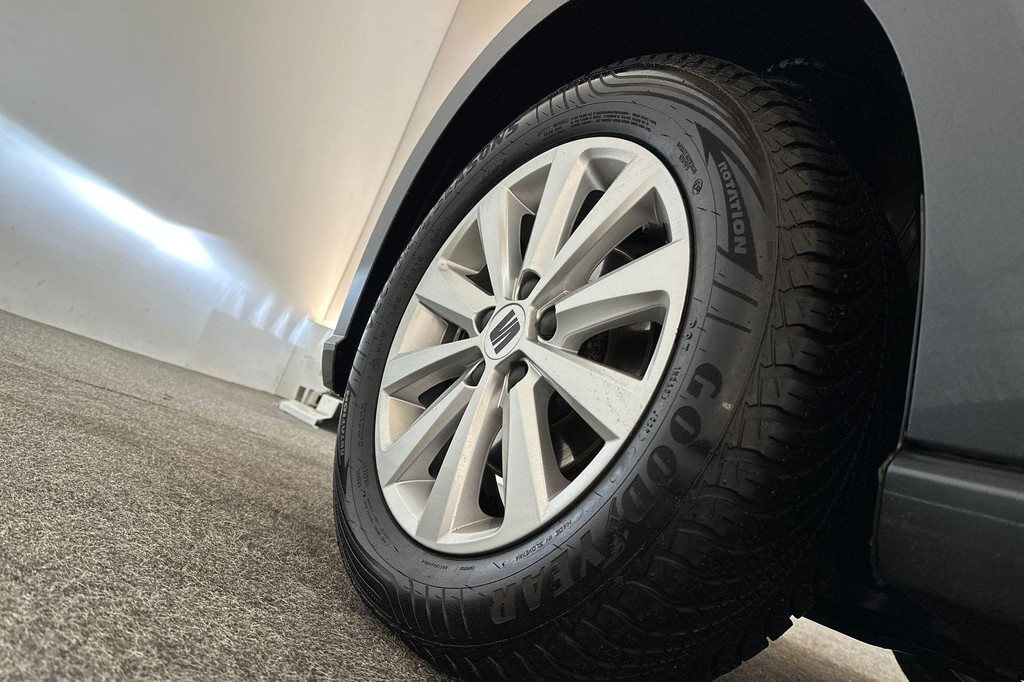 Seat Ibiza (X710NL) met abonnement