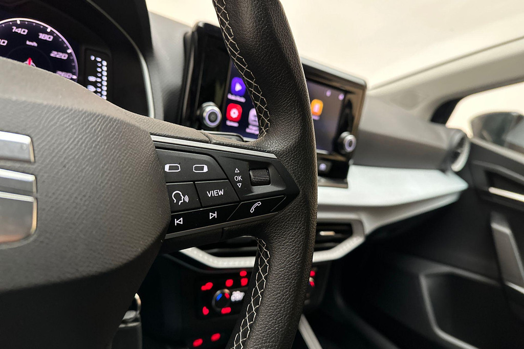 Seat Ibiza (X710NL) met abonnement