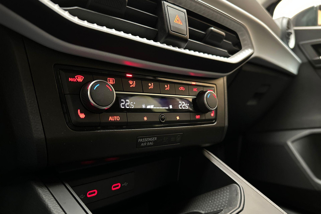 Seat Ibiza (X710NL) met abonnement