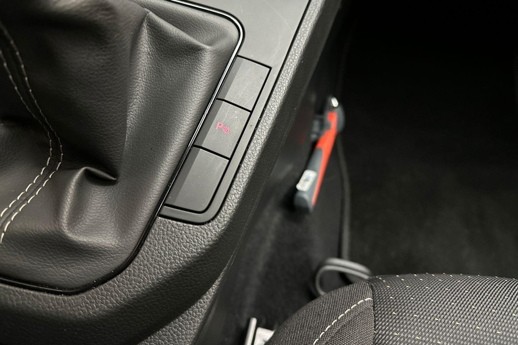 Seat Ibiza (X710NL) met abonnement