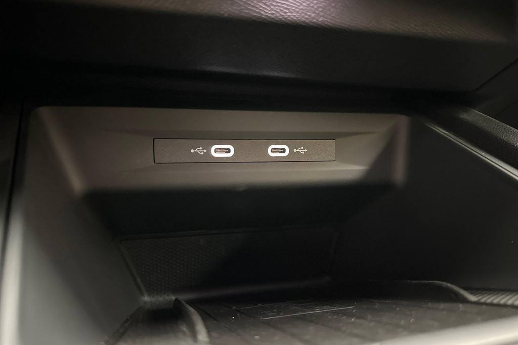 CUPRA Leon Sportstourer (JGP86F) met abonnement