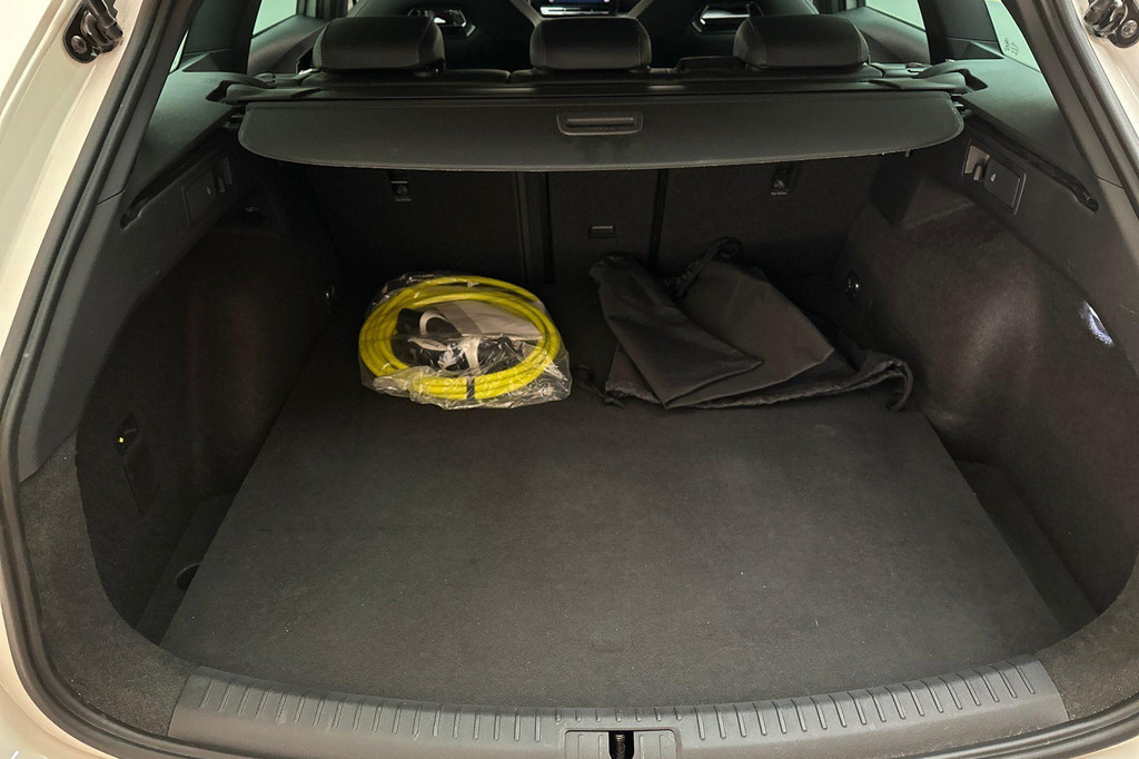 CUPRA Leon Sportstourer (JGP86F) met abonnement