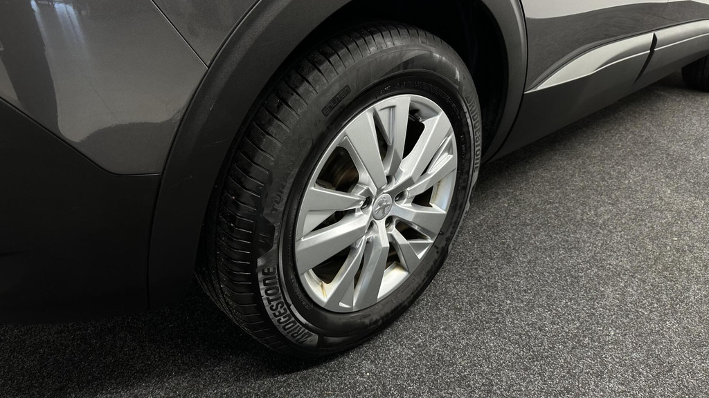 Peugeot 5008 (J273DX) met abonnement