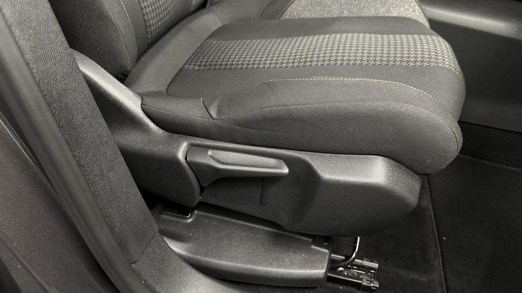 Peugeot 5008 (J273DX) met abonnement