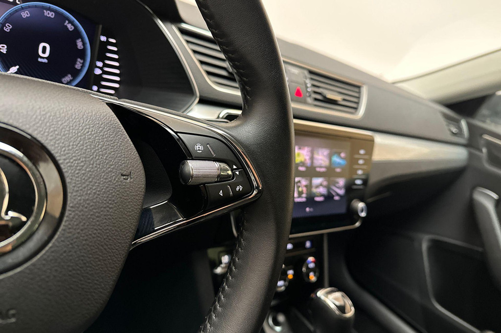 ŠKODA Superb (T723RK) met abonnement