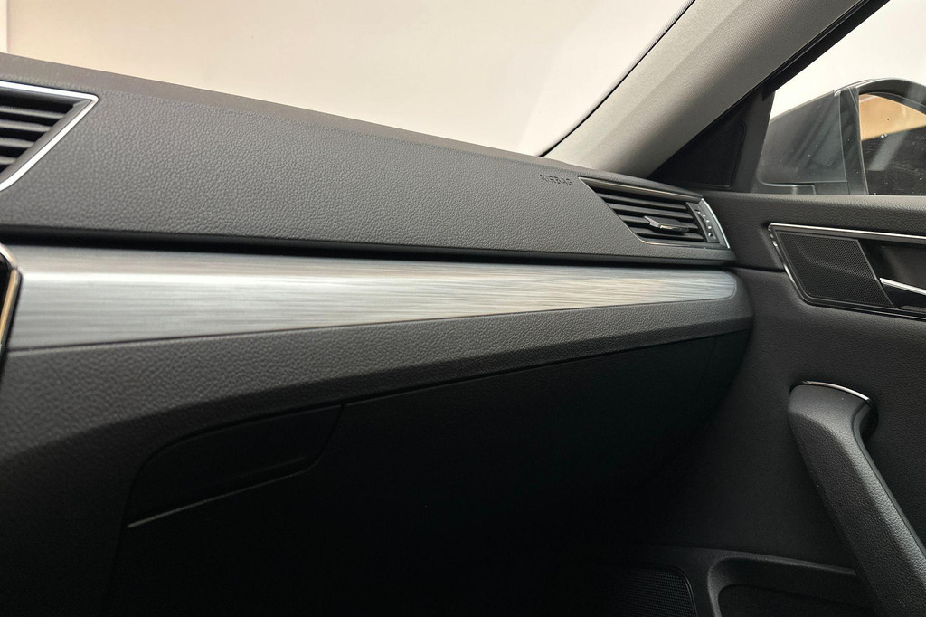 ŠKODA Superb (T723RK) met abonnement