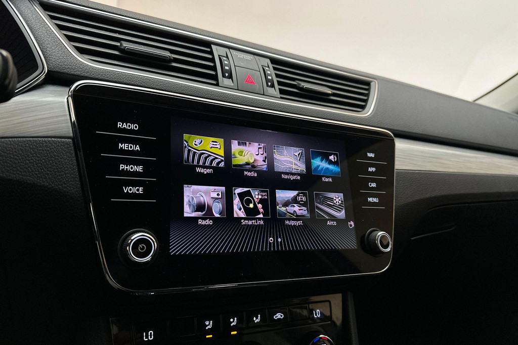 ŠKODA Superb (T723RK) met abonnement