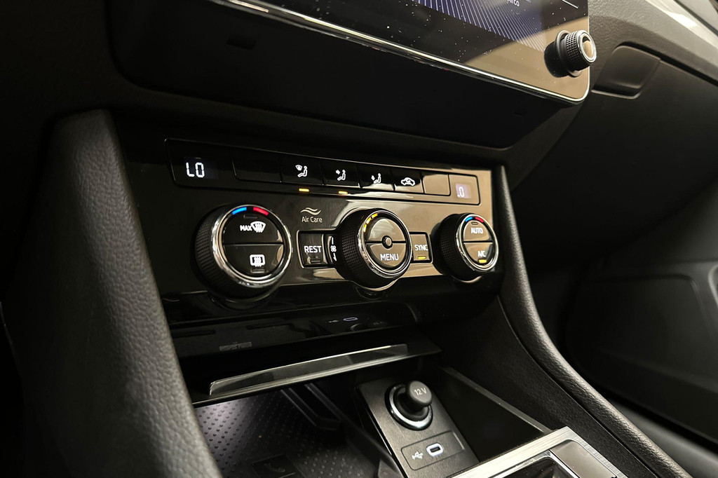 ŠKODA Superb (T723RK) met abonnement