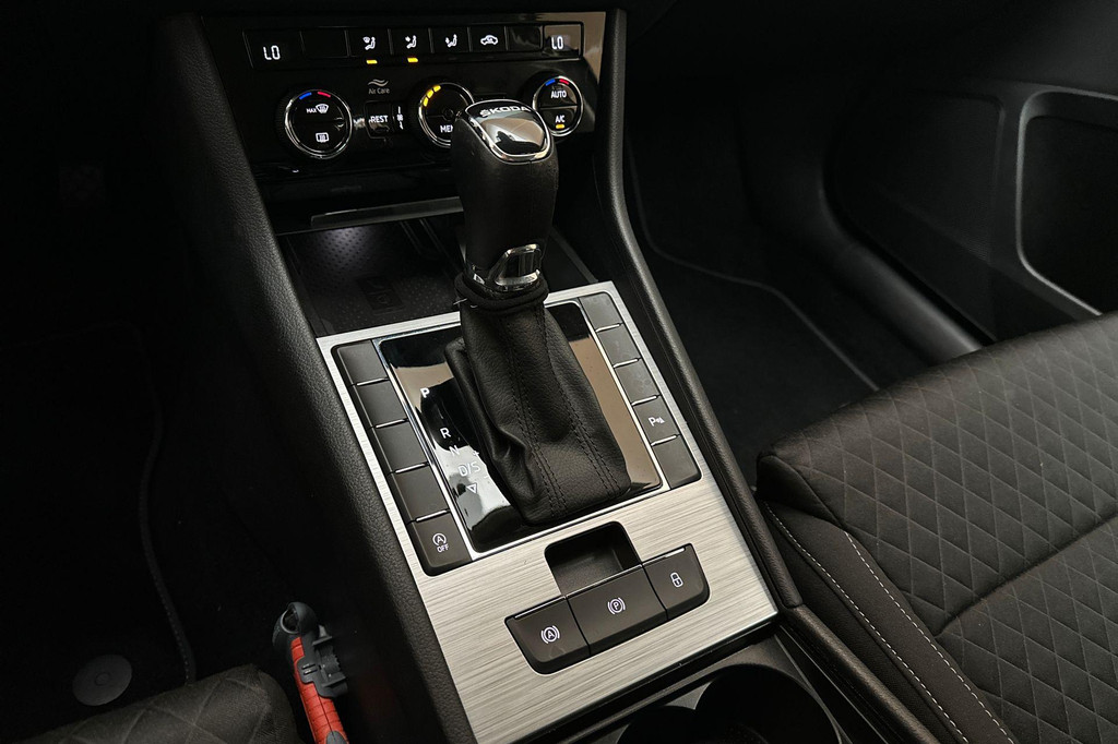 ŠKODA Superb (T723RK) met abonnement