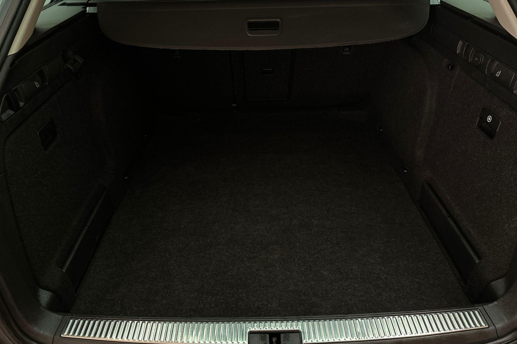 ŠKODA Superb (T723RK) met abonnement