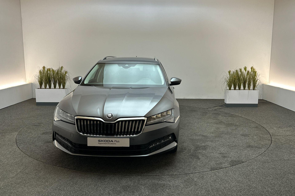 ŠKODA Superb (T723RK) met abonnement
