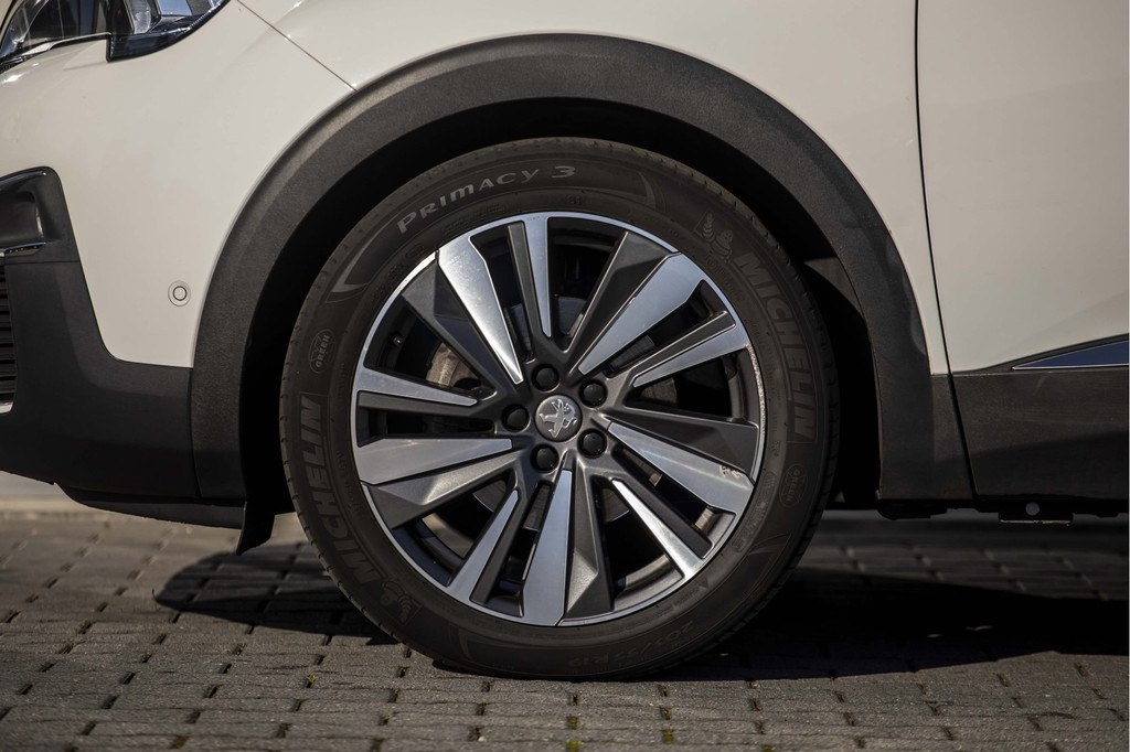 Peugeot 3008 (H016BS) met abonnement