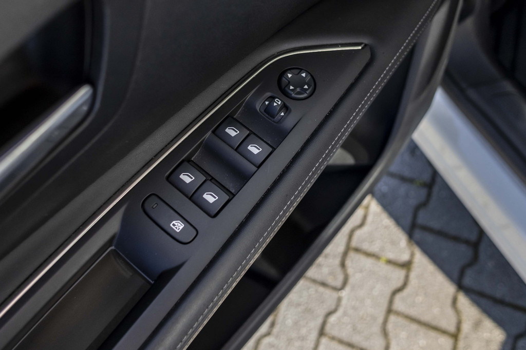 Peugeot 3008 (H016BS) met abonnement