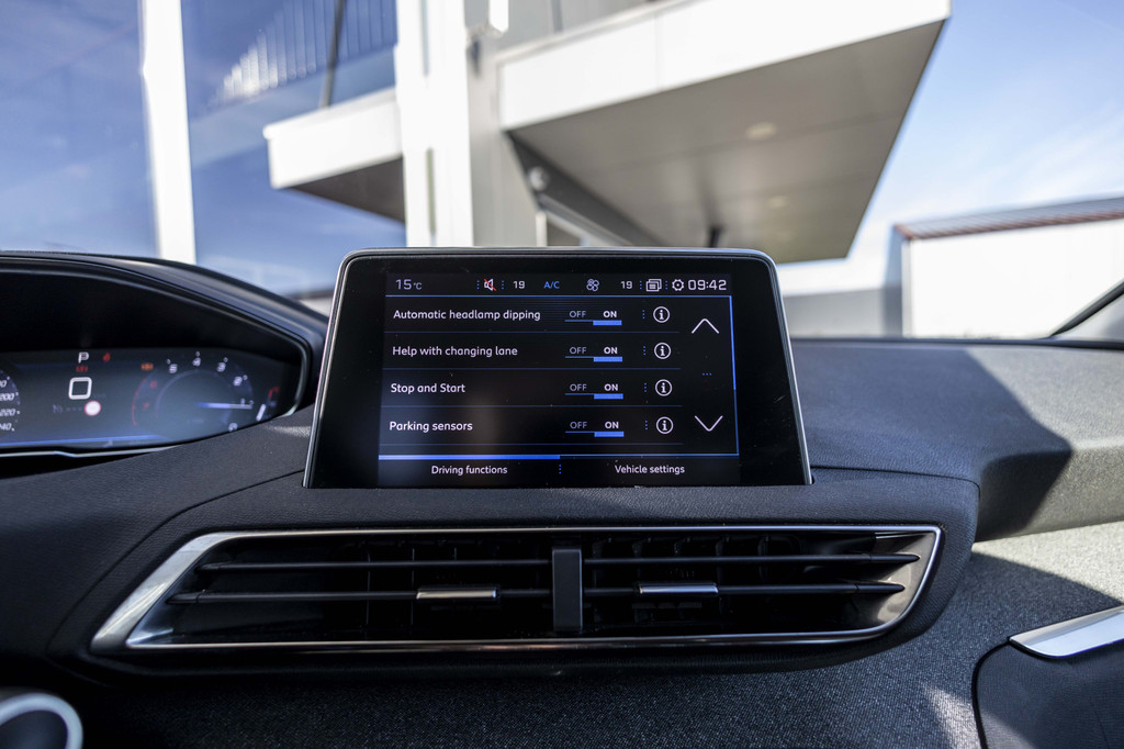 Peugeot 3008 (H016BS) met abonnement