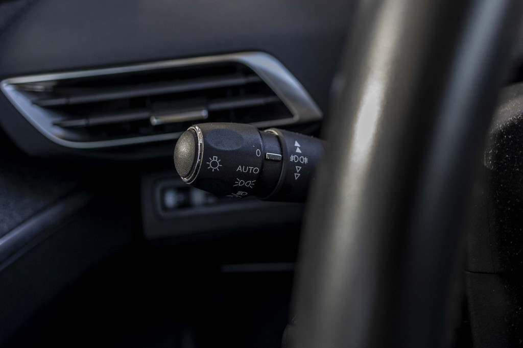 Peugeot 3008 (H016BS) met abonnement