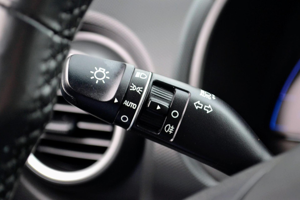 Hyundai Kona (H415KJ) met abonnement