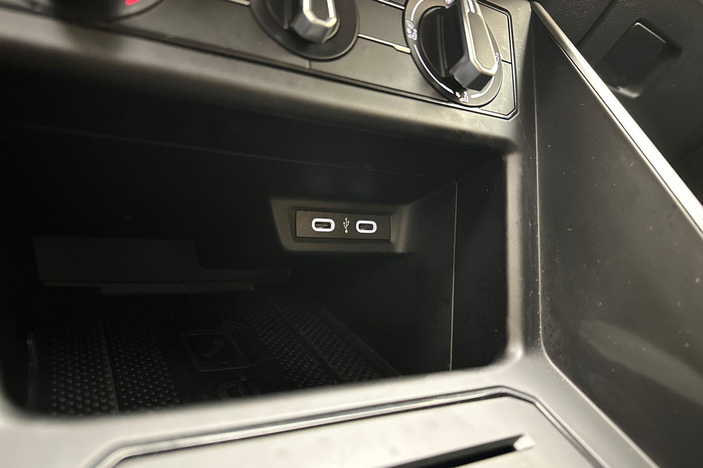 Volkswagen Taigo (T109TB) met abonnement