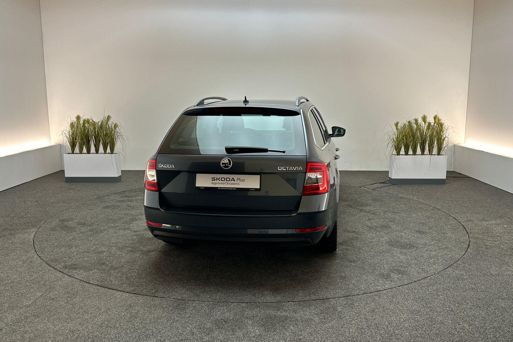 ŠKODA Octavia (J926KV) met abonnement