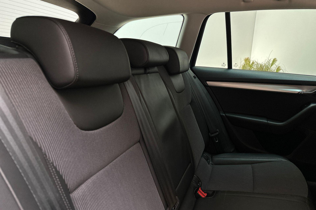 ŠKODA Octavia (J926KV) met abonnement