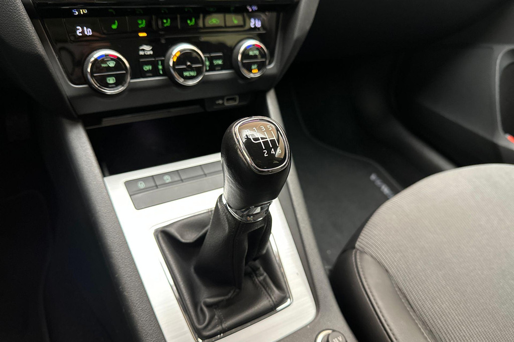 ŠKODA Octavia (J926KV) met abonnement