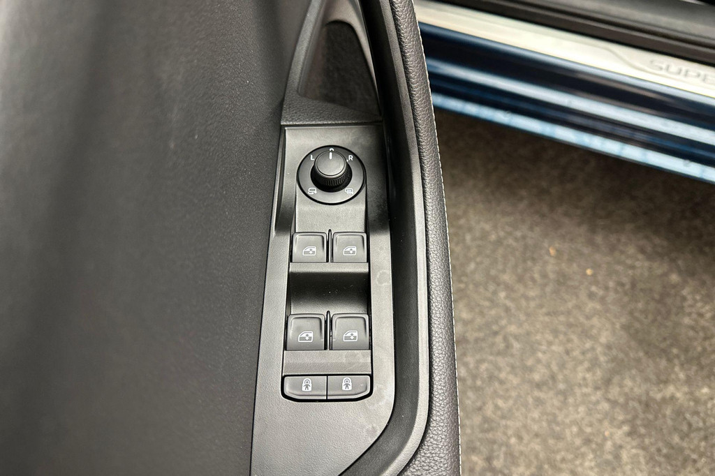 ŠKODA Superb (JHF31R) met abonnement