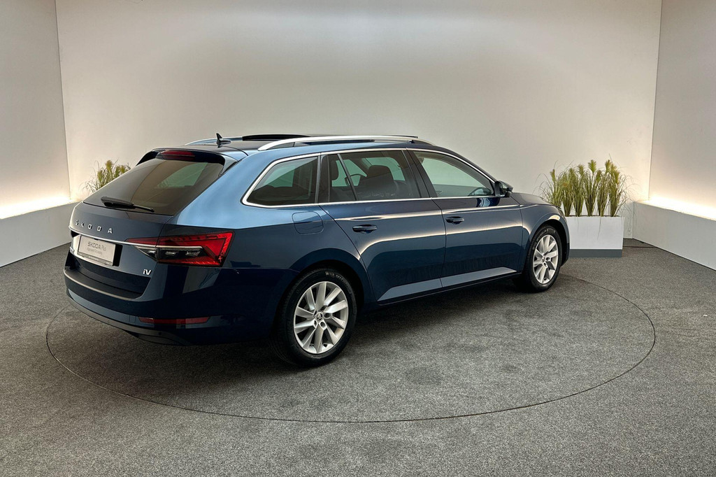 ŠKODA Superb (JHF31R) met abonnement