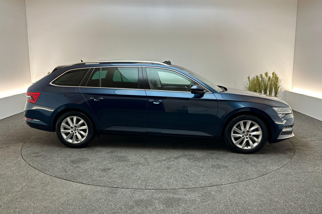 ŠKODA Superb (JHF31R) met abonnement