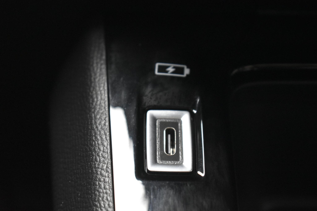 Peugeot e-208 (GBG18K) met abonnement