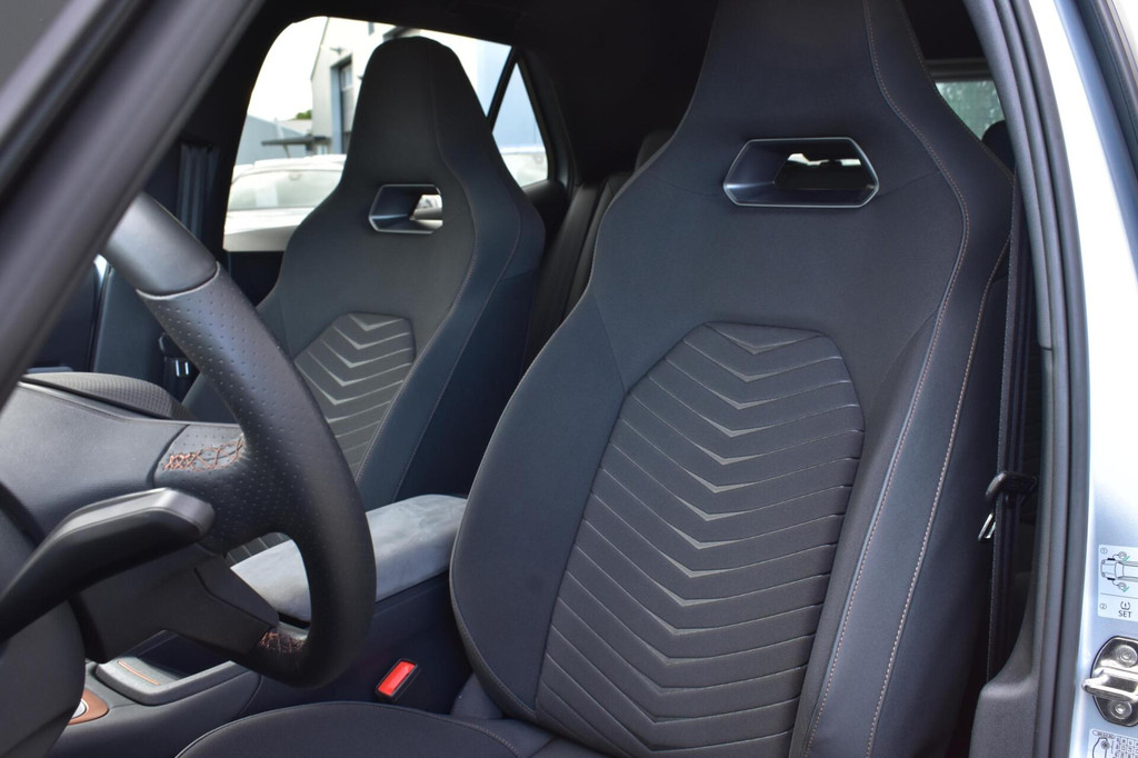 CUPRA Born (R221DF) met abonnement