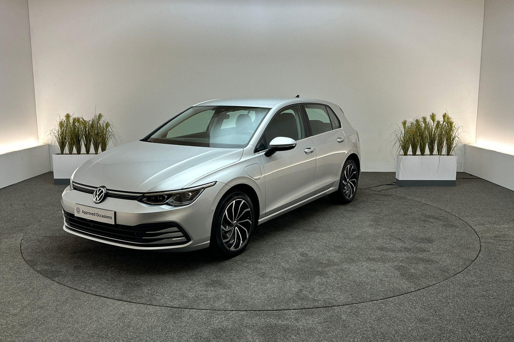 Volkswagen Golf (JGP85F) met abonnement