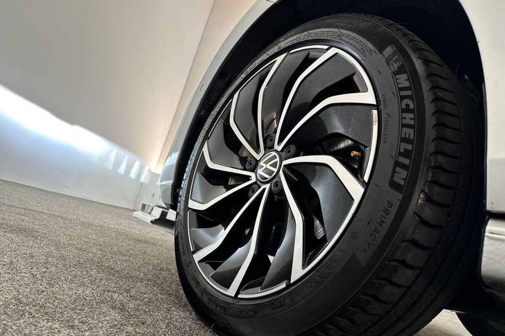 Volkswagen Golf (JGP85F) met abonnement