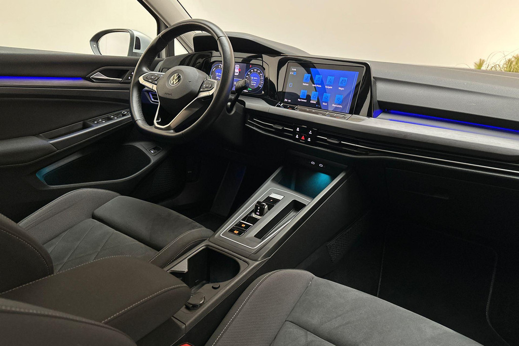 Volkswagen Golf (JGP85F) met abonnement