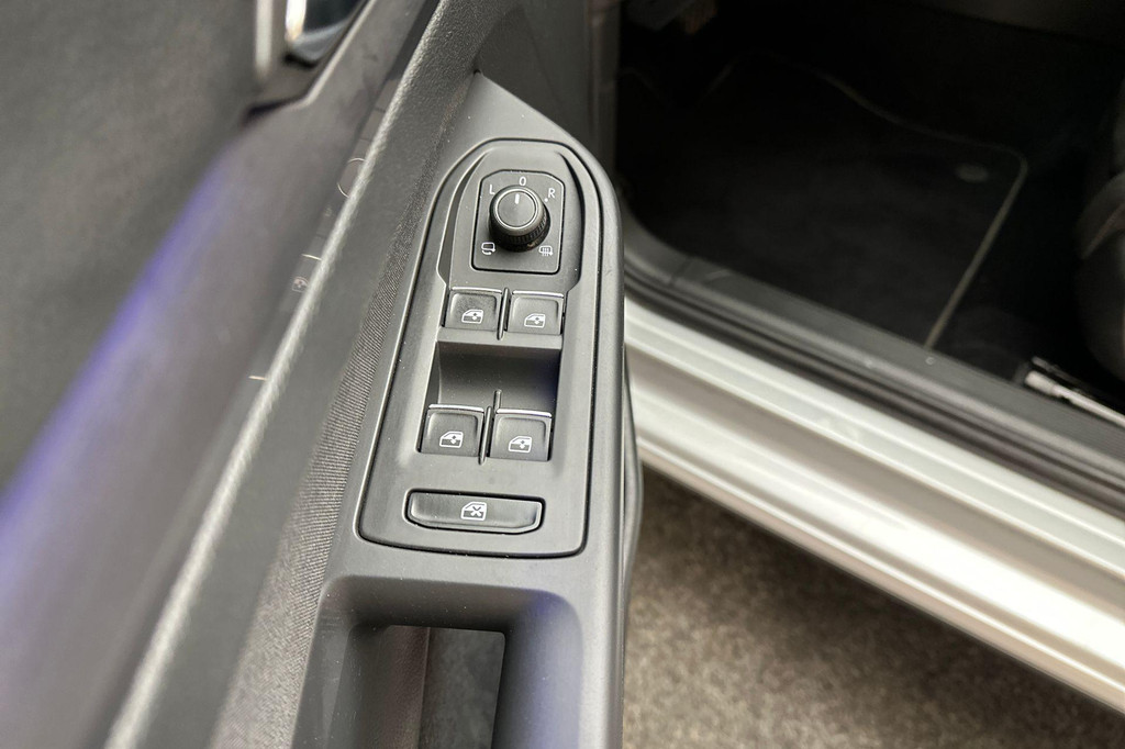 Volkswagen Golf (JGP85F) met abonnement