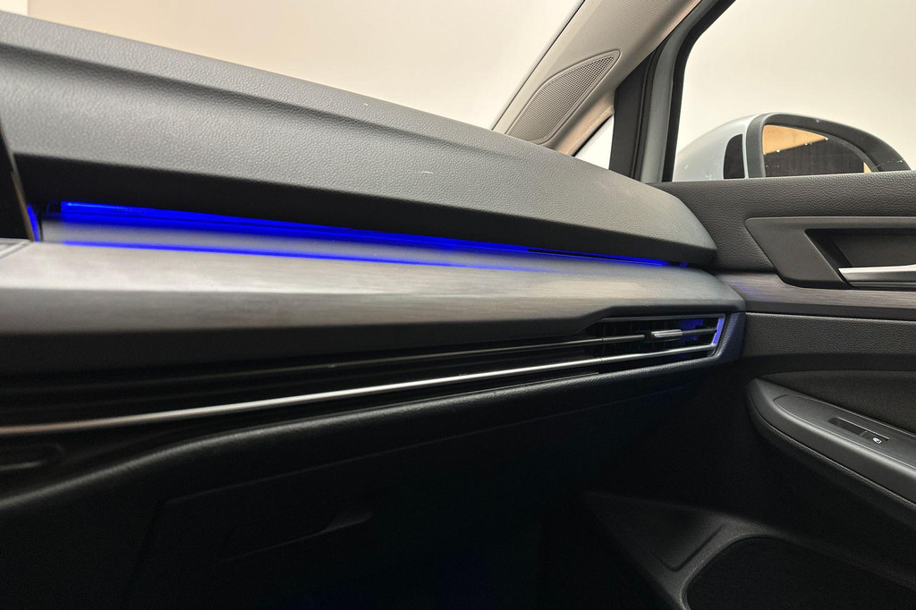 Volkswagen Golf (JGP85F) met abonnement