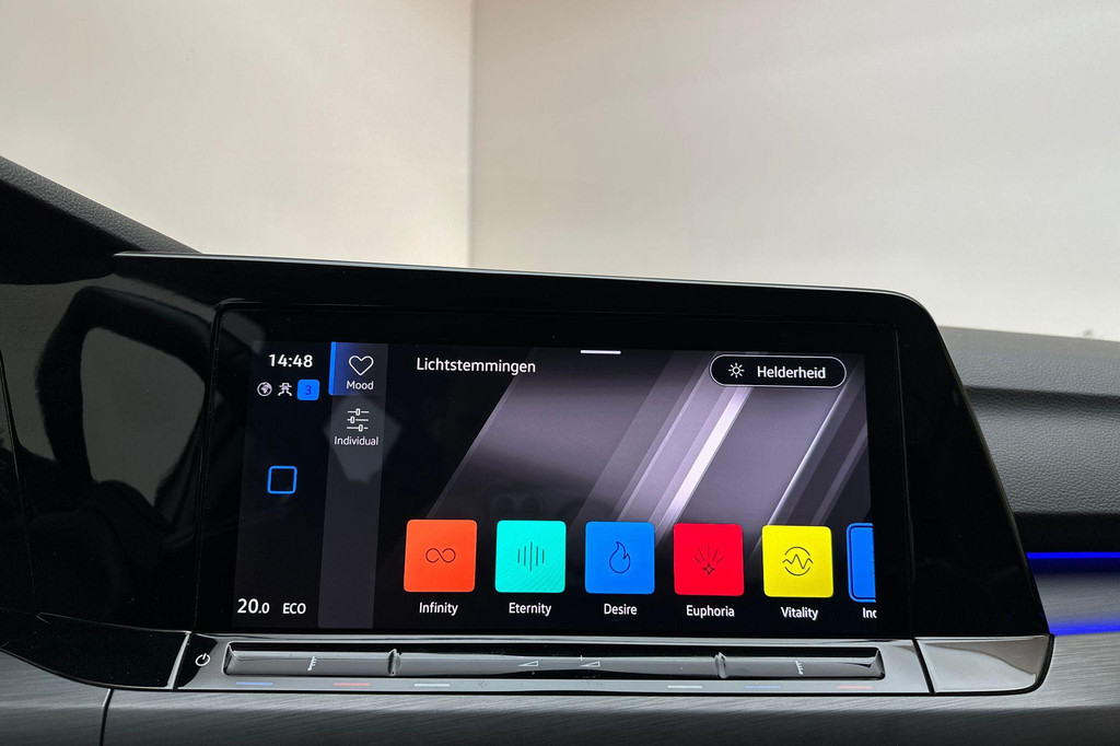 Volkswagen Golf (JGP85F) met abonnement