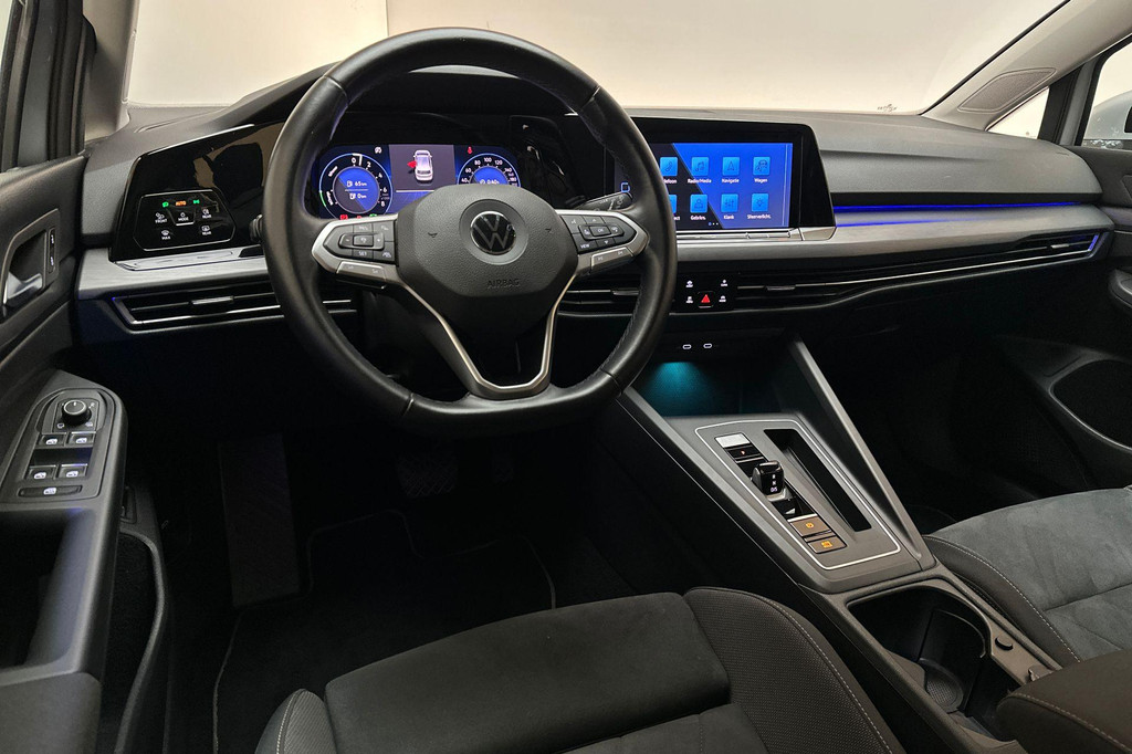 Volkswagen Golf (JGP85F) met abonnement