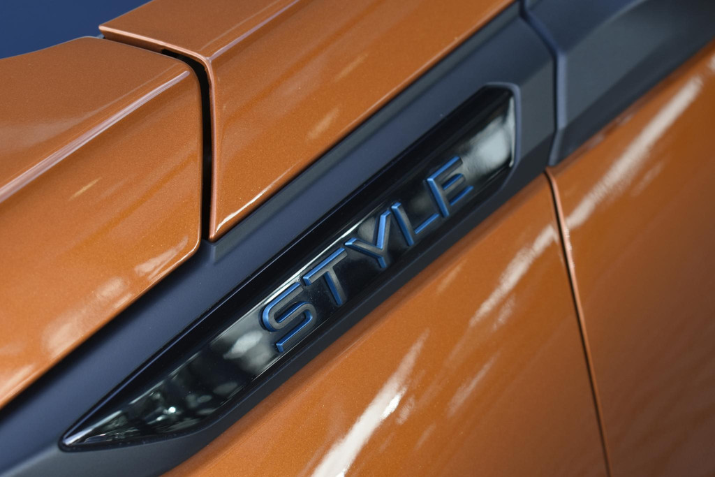 Peugeot e-2008 (T628JK) met abonnement