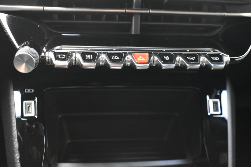 Peugeot e-2008 (T628JK) met abonnement