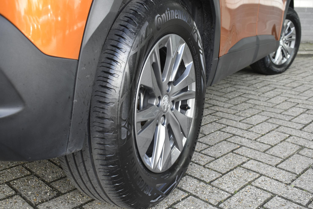 Peugeot e-2008 (T628JK) met abonnement