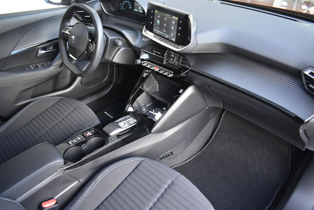 Peugeot e-2008 (T628JK) met abonnement