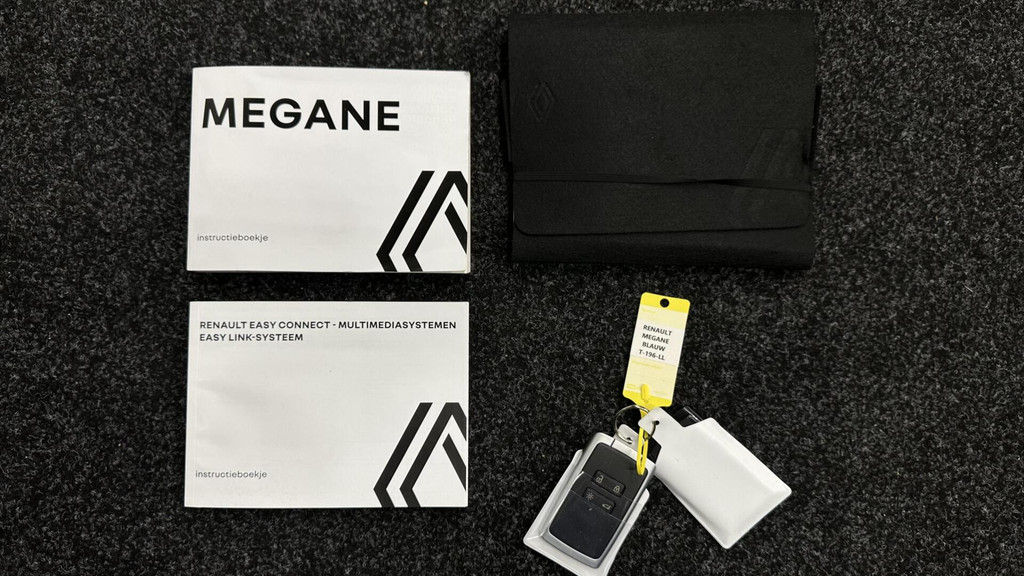 Renault MEGANE Estate (T196LL) met abonnement