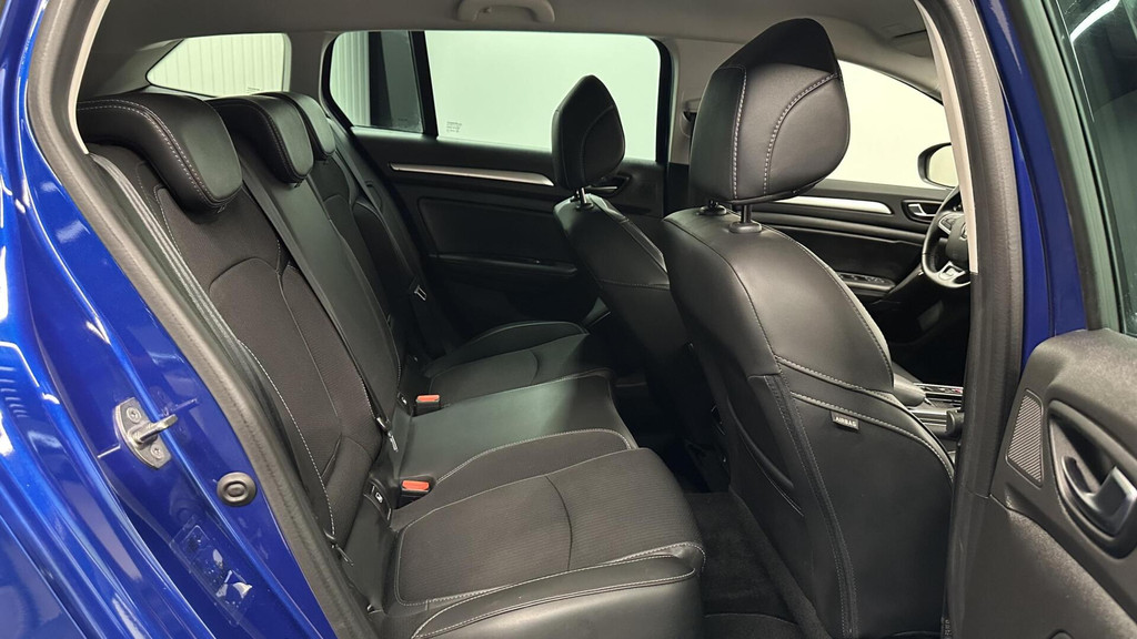 Renault MEGANE Estate (T196LL) met abonnement